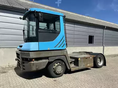 Terminálový traktor 2017  Terberg RT223 4X4 (2)