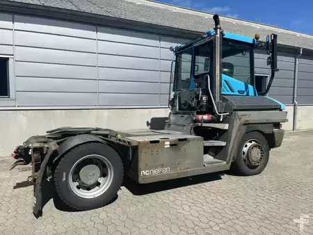 Terminálový traktor 2017  Terberg RT223 4X4 (3)