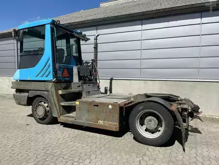Terminálový traktor 2017  Terberg RT223 4X4 (6)