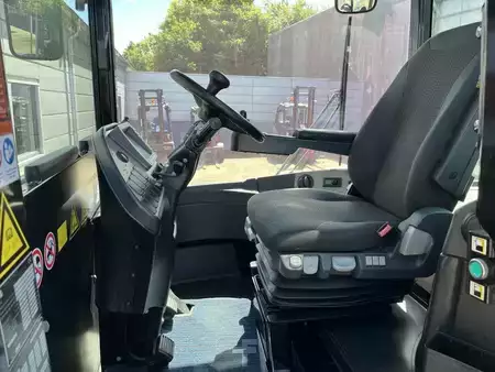 Terminálový traktor 2020  Terberg TT223 4X2 (7)