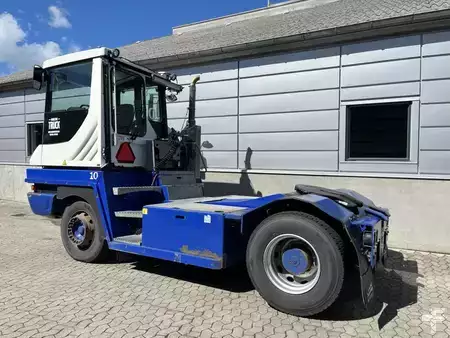 Terminálový traktor 2020  Terberg TT223 4X2 (6)