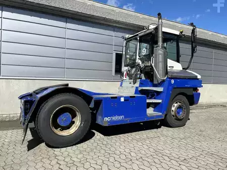 Terminálový traktor 2020  Terberg TT223 4X2 (3)