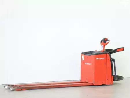 Nízkozdvižný vozík 2021  Linde T25AP/1153-02 (2)