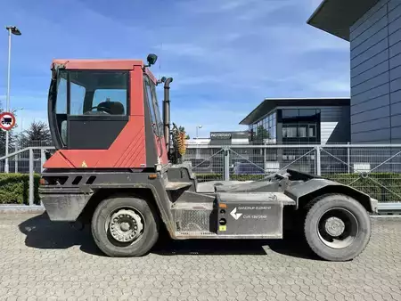 Terminál traktor 2005  Terberg TT222 4X2 (1)