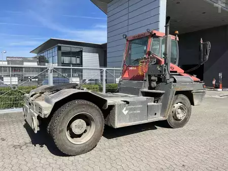 Terminál traktor 2005  Terberg TT222 4X2 (3)