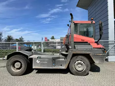 Terminál traktor 2005  Terberg TT222 4X2 (4)