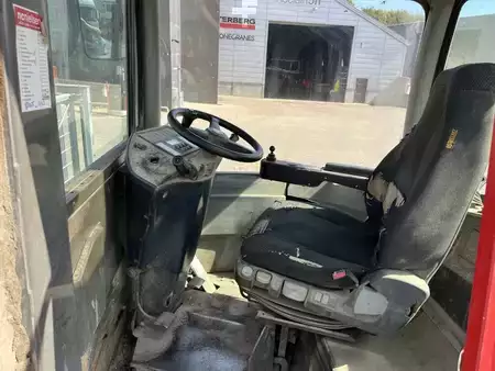 Terminál traktor 2005  Terberg TT222 4X2 (7)