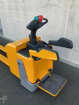 Porta-paletes elétrico 2018 Jungheinrich ERE120 (3)