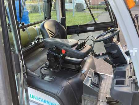 LPG heftrucks 2015  Unicarriers UG1D2A30LQ (5)