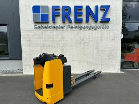 Pallet Trucks Sit-Down 2015  Jungheinrich ESE120 (2)