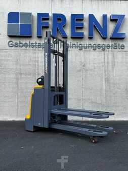 Stacker pedestre 2018 Jungheinrich EJC112z (2)