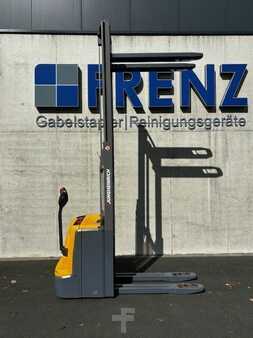 Stacker pedestre 2018 Jungheinrich EJC112z (3)