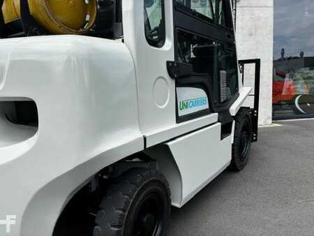 Empilhador a gás 2017  Unicarriers U1D2A25LQ (8)