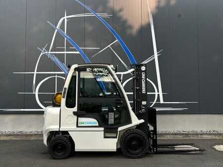 Empilhador a gás 2017  Unicarriers U1D2A25LQ (9)