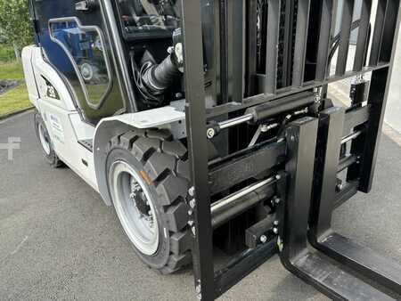 Eléctrico - 4 rodas 2024 HC (Hangcha) CPD38-XEYH1-SI (3)