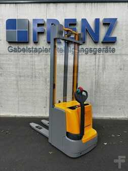 Stacker pedestre 2016 Jungheinrich EJC212 (1)