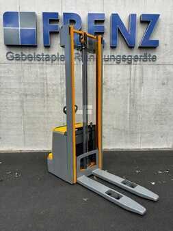 Stacker pedestre 2016 Jungheinrich EJC212 (2)