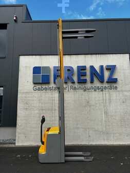 Stacker pedestre 2016 Jungheinrich EJC212 (3)