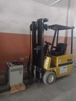 El truck - 3 hjulet 2010  Yale ERP 12 RCF (1)