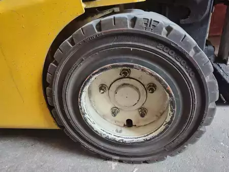 Elektro 4 Rad 2014  Yale ERP 20 VF (7)