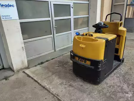 Tahač 2014  Yale M050T (1)