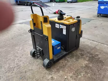 Tahač 2014  Yale M050T (4)