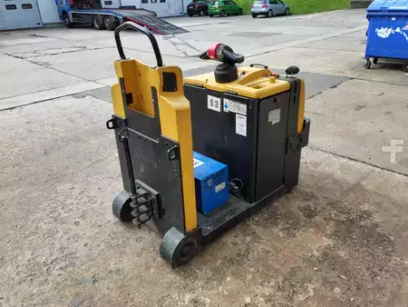 Tahač 2014  Yale M050T (5)