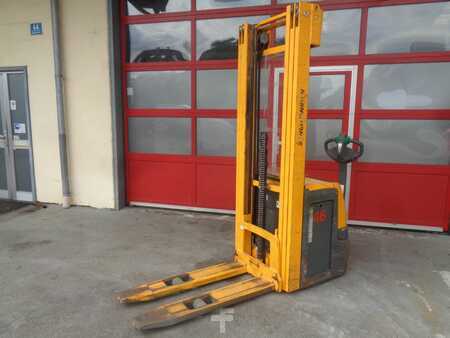 Hochhubwagen Jungheinrich EJC