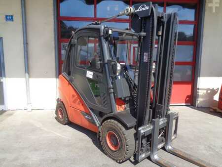 Carrello elevatore diesel 2018  Linde H30D Luftbereifung (1)