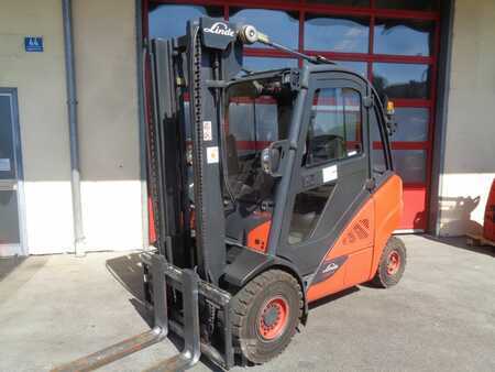 Carrello elevatore diesel 2018  Linde H30D Luftbereifung (2)