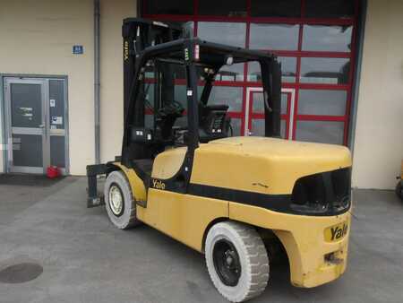 Chariots élévateurs diesel 2010  Yale GDP55VX (3)