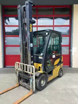 Dieselstapler 2017  Yale GDP20SVX (1)