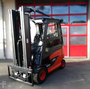 Elektrisk- 4 hjul 2018  Linde E30H-01/600 (1)