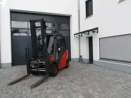 Dieselstapler 2016  Linde H30D (1)
