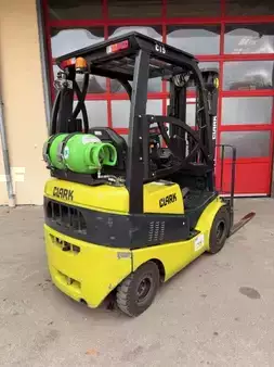 Gas truck 2019 Clark C15L (2)