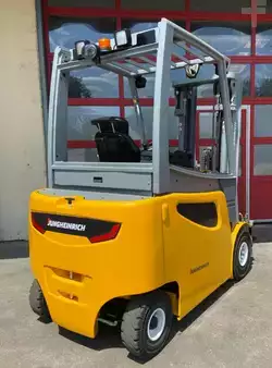 Elektro čtyřkolový VZV 2020  Jungheinrich EFG 425k (2)