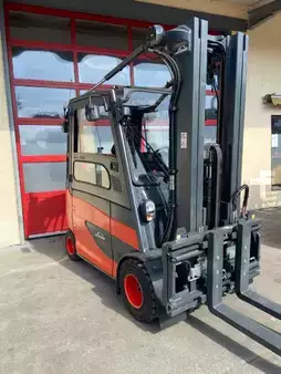 Elektro 4 Rad 2022  Linde E35HL (2)