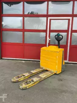 Transpaleta eléctrica 2018  Jungheinrich EJE 220 (2)