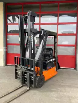3-wiel elektrische heftrucks 2011  Doosan B15R-5 (1)