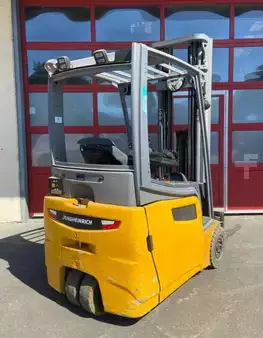 Elektro tříkolové VZV 2017  Jungheinrich EFG216 (2)