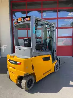 Eléctrico - 4 rodas 2019  Jungheinrich EFG316 (2)