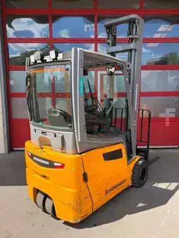 Elektro tříkolové VZV 2021  Jungheinrich EFG216k (2)
