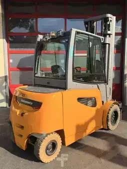 Elektro čtyřkolový VZV 2017  Jungheinrich EFG550s (3)