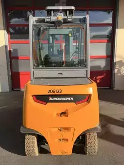 Elektro čtyřkolový VZV 2017  Jungheinrich EFG550s (4)