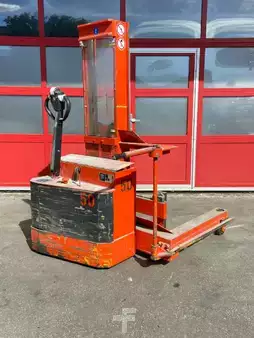 Stacker pedestre 2002  Genkinger EGPL 14/16WR (1)