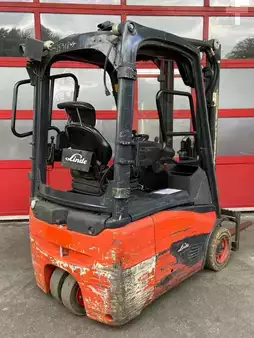 Carrelli elettrici 3 ruote 2020  Linde E14-02 (3)