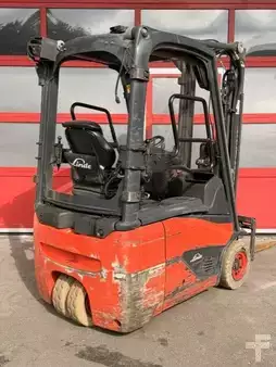 Carrelli elettrici 3 ruote 2020  Linde E14-02 (3)