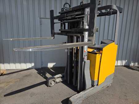 Reachtrucks 2016  Jungheinrich ETV 112 (1)