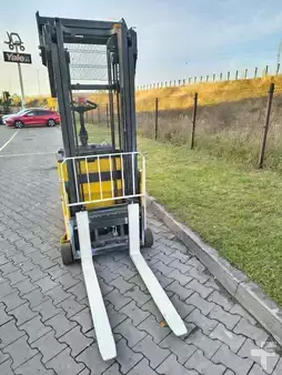 Pallet Stackers 2020  Yale MC 10 (1)