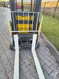 Pallet Stackers 2020  Yale MC 10 (9)